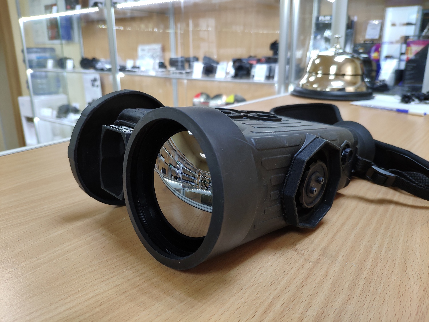 Новый монокуляр серии MONO